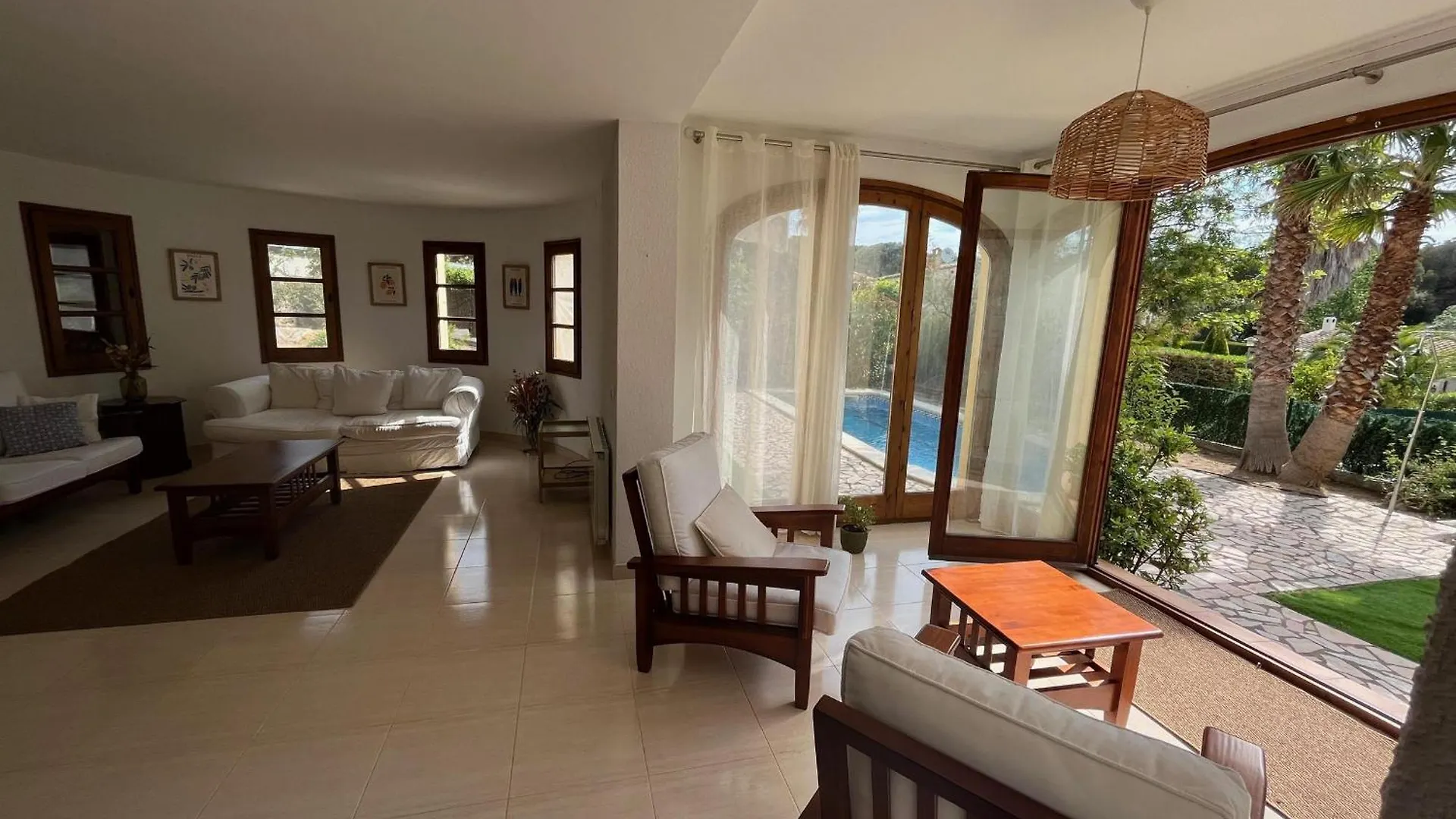 Villa Mediterranea Con Piscina, Jardin Privado Y 3 Hab., Cerca De La Playa En La Costa Brava - Es-209-56 Palamós Casa de Férias