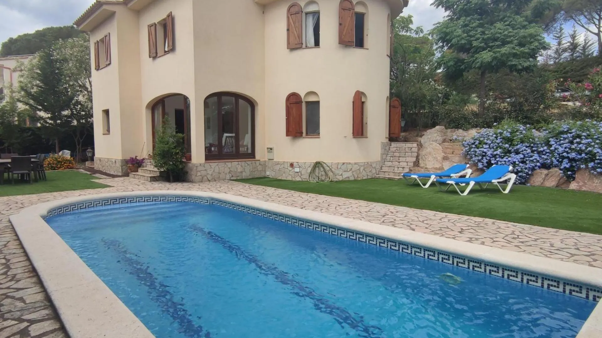 Villa Mediterranea Con Piscina, Jardin Privado Y 3 Hab., Cerca De La Playa En La Costa Brava - Es-209-56 Palamós 0*,  Espanha