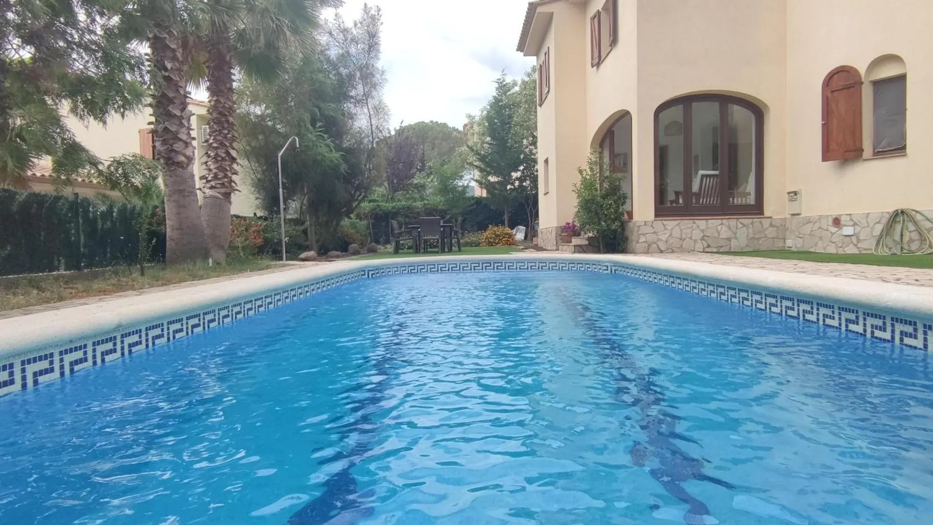 Casa de Férias Villa Mediterranea Con Piscina, Jardin Privado Y 3 Hab., Cerca De La Playa En La Costa Brava - Es-209-56 Palamós